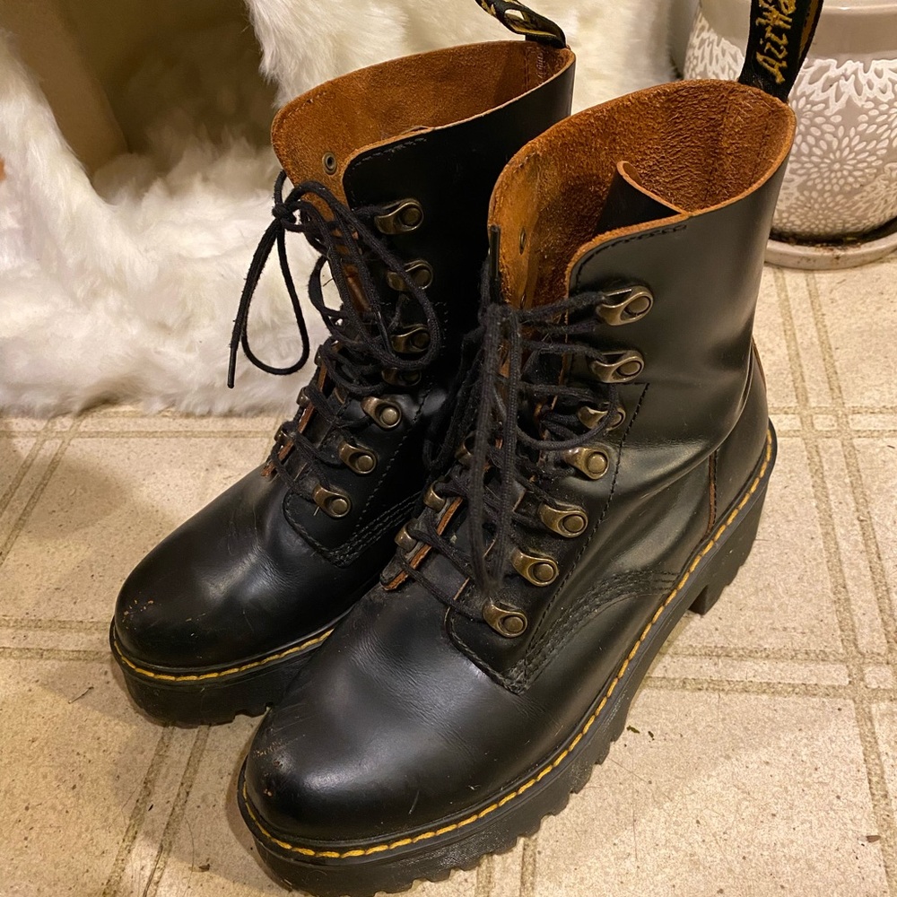 Dr Marten Leona Platform boots